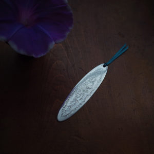 Bookmark : Arabesque L (silver) with flower